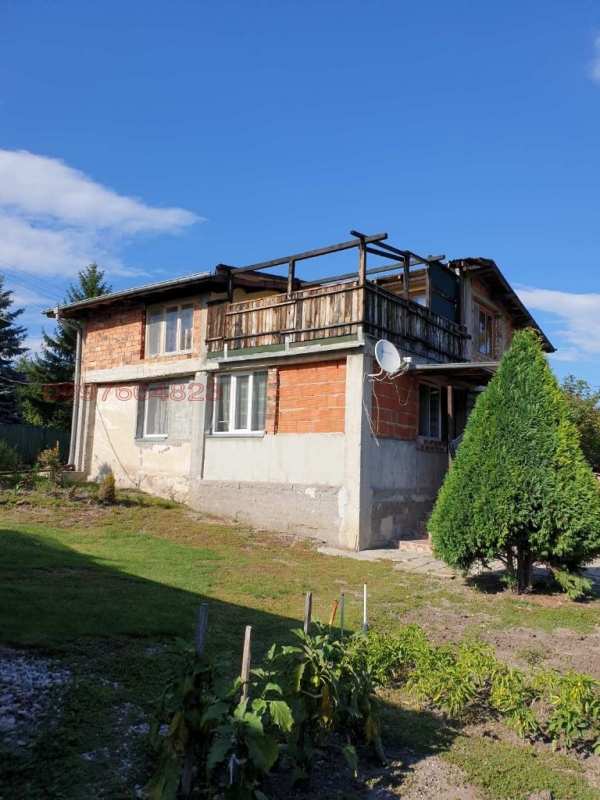 Продава къща, с. хераково, област софия област