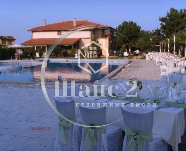 Продава хотел, с. българево, област добрич