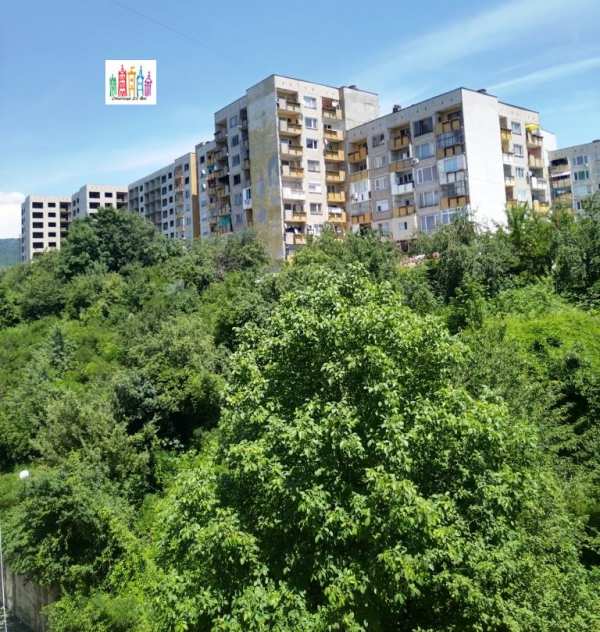 Продава 3-стаен, гр. бобов дол, област кюстендил