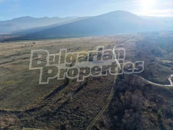 Продава парцел, гр. долна баня, област софия област