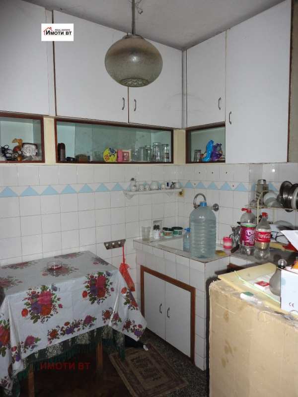 Продава 3-стаен, гр. велико търново, колю фичето