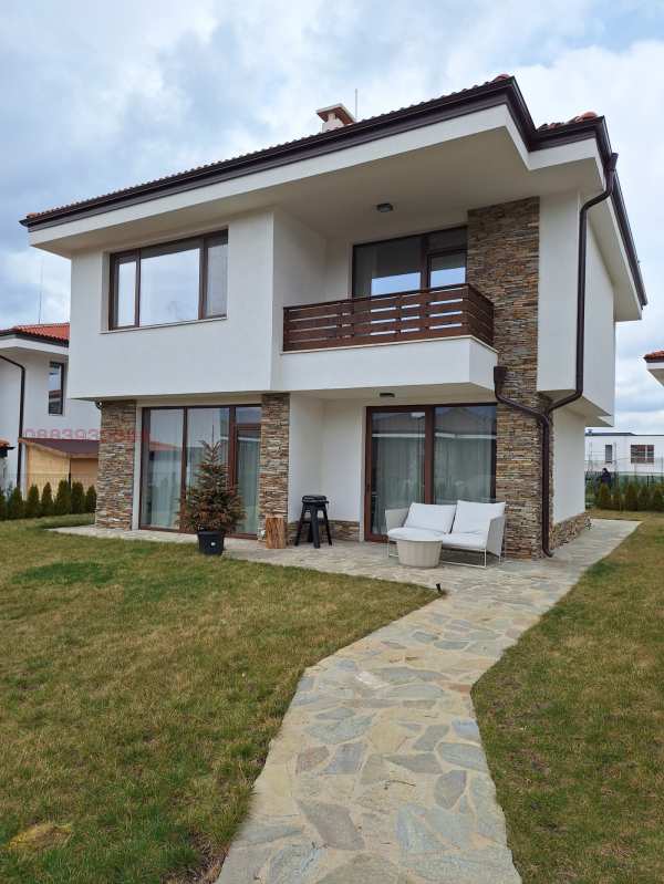 Продава къща, с. кладница, област перник