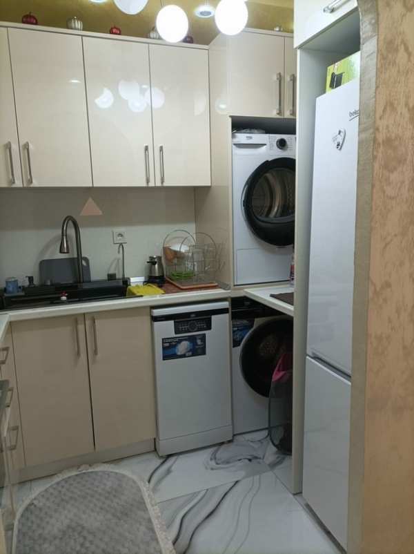 Продава 2-стаен, гр. кърджали, възрожденци