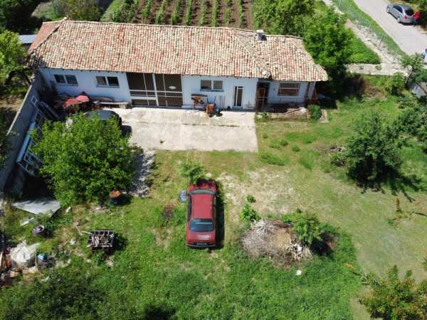 Продава бизнес имот, с. дибич, област шумен