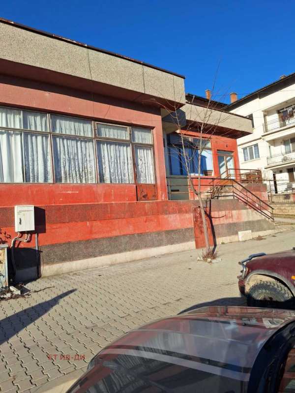 Продава пром. помещение, гр. костенец, област софия област