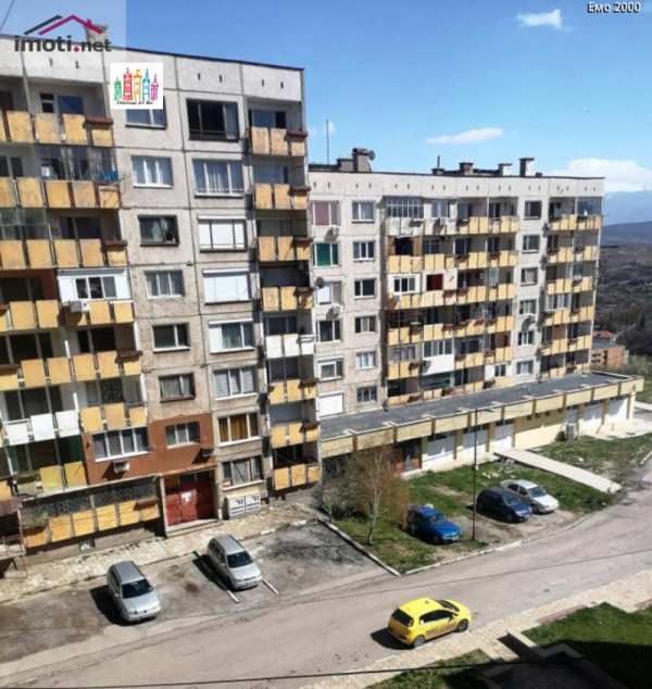 Продава  1-стаен гр. Бобов дол, област Кюстендил
      47 кв.м