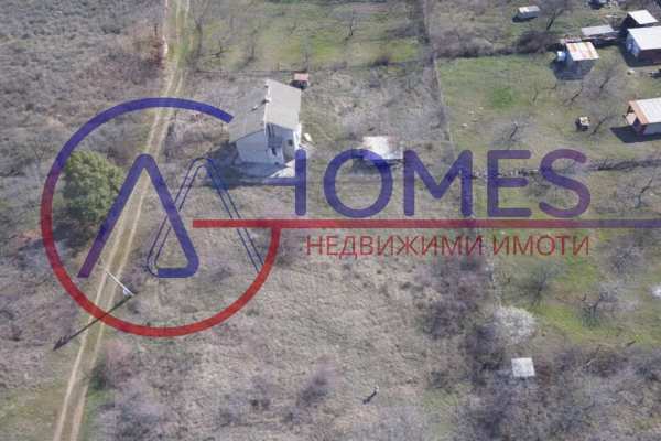 Продава парцел, с. градец, област софия област