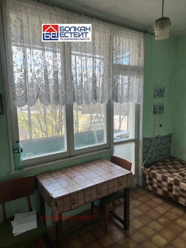 Продава  2-стаен гр. Севлиево, област Габрово
      68 кв.м