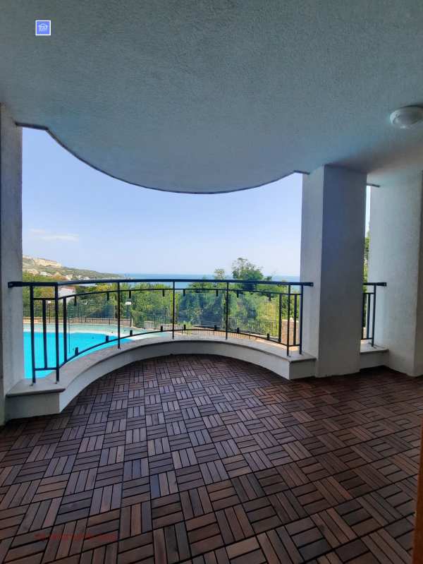 Продава 2-стаен, гр. балчик, област добрич