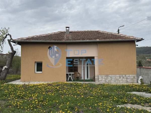 Продава къща, с. пчелище, област велико търново