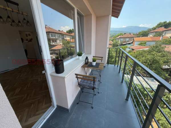 Продава 4-стаен, гр. берковица, област монтана