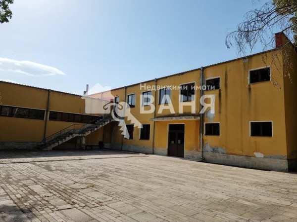 Продава бизнес имот, гр. баня, област пловдив