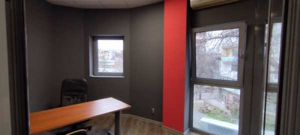 Продава  офис град Шумен, Център
      37 кв.м