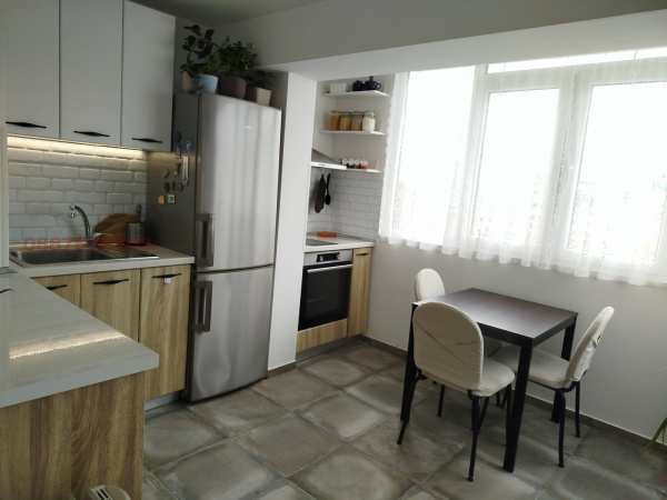 Продава 3-стаен, гр. варна, левски 1