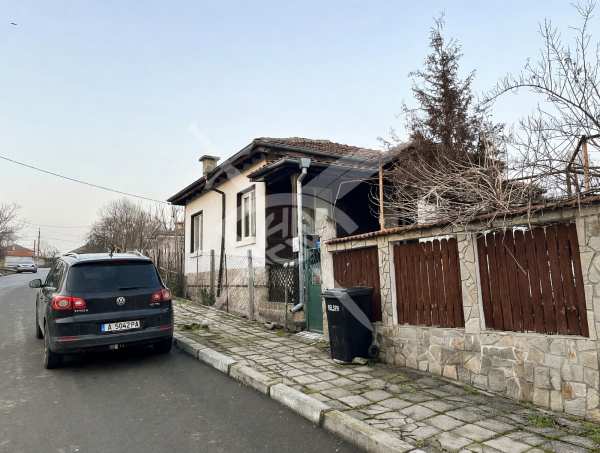 Продава къща, гр. бургас, с. изворище