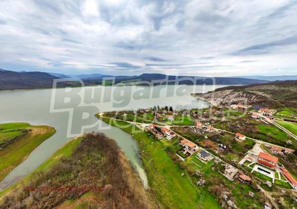 Продава къща, с. дебелец, област варна