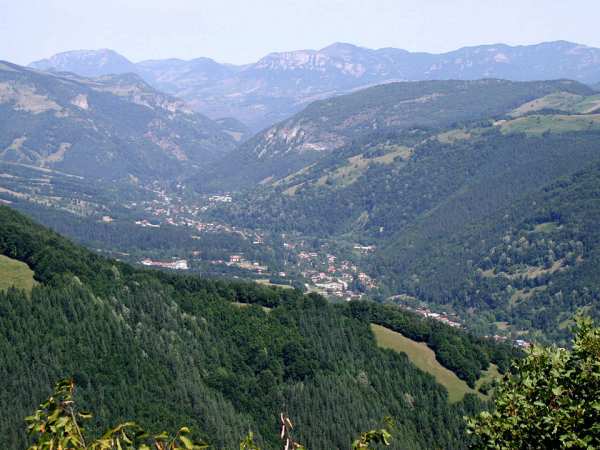 Продава парцел, с. рибарица, област ловеч