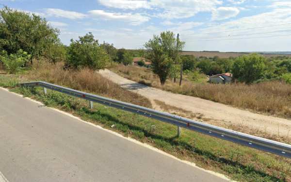 Продава парцел, с. орешак, област варна
