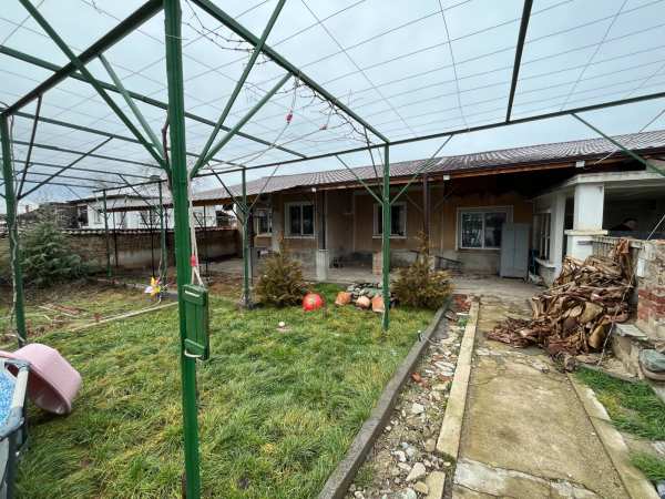 Продава къща, гр. казанлък, област стара загора