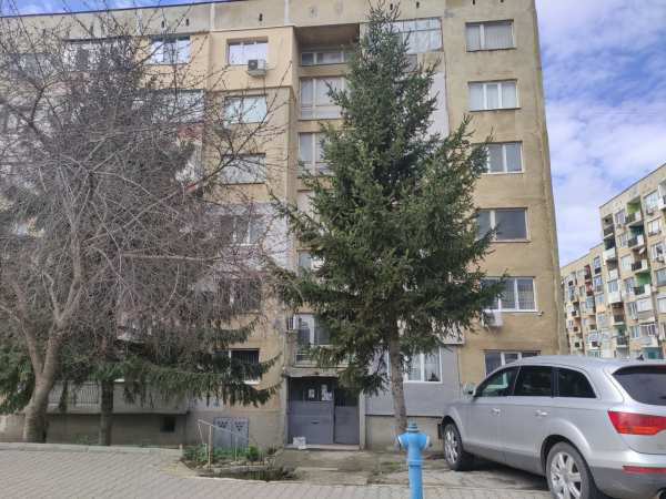 Продава 1-стаен, гр. добрич, балик