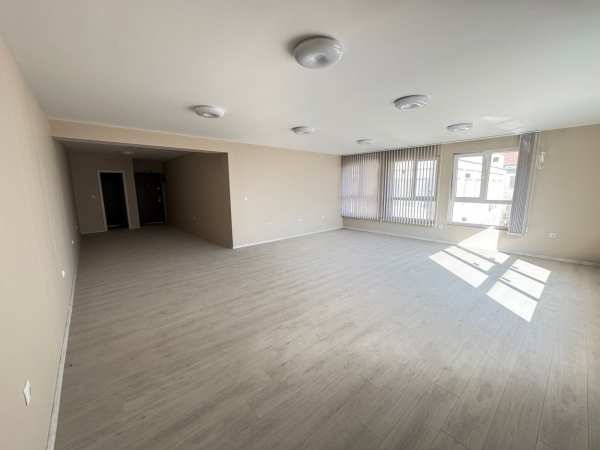 Продава офис, гр. шумен, център