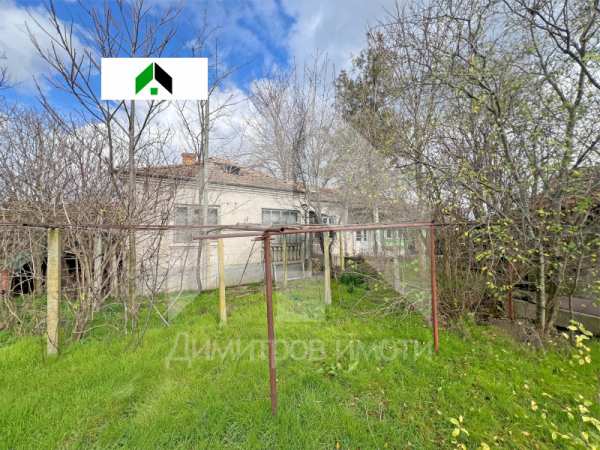 Продава  къща гр. Плиска, област Шумен
      119 кв.м