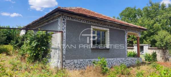 Продава къща, с. искра, област пловдив