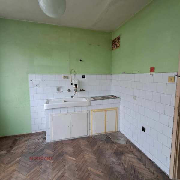 Продава 2-стаен, гр. габрово, център