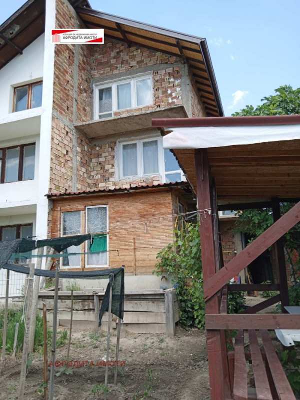 Продава къща, с. преславен, област стара загора