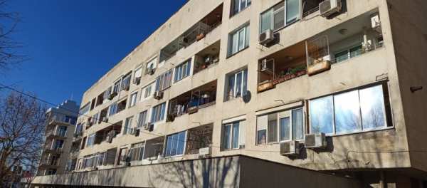 Продава 2-стаен, гр. казанлък, област стара загора