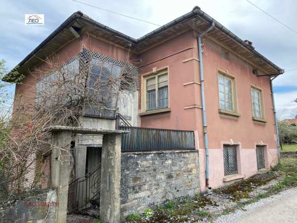 Продава къща, гр. севлиево, област габрово