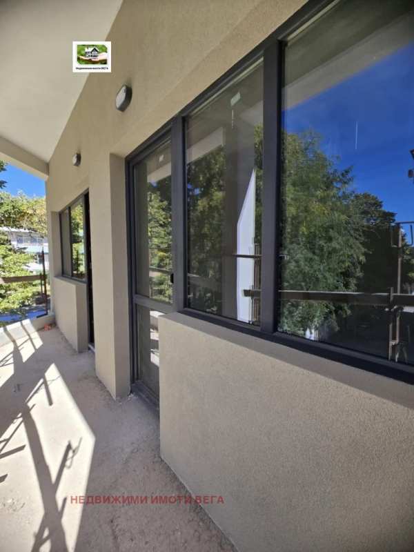 Продава 4-стаен, гр. велико търново, колю фичето