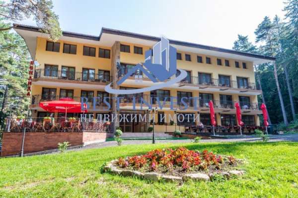 Продава хотел, с. паничище, област кюстендил