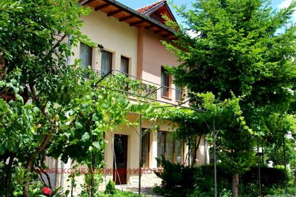 Продава къща, гр. пещера, област пазарджик