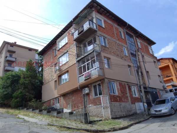 Продава  многостаен град Хасково, Воеводски
      119 кв.м