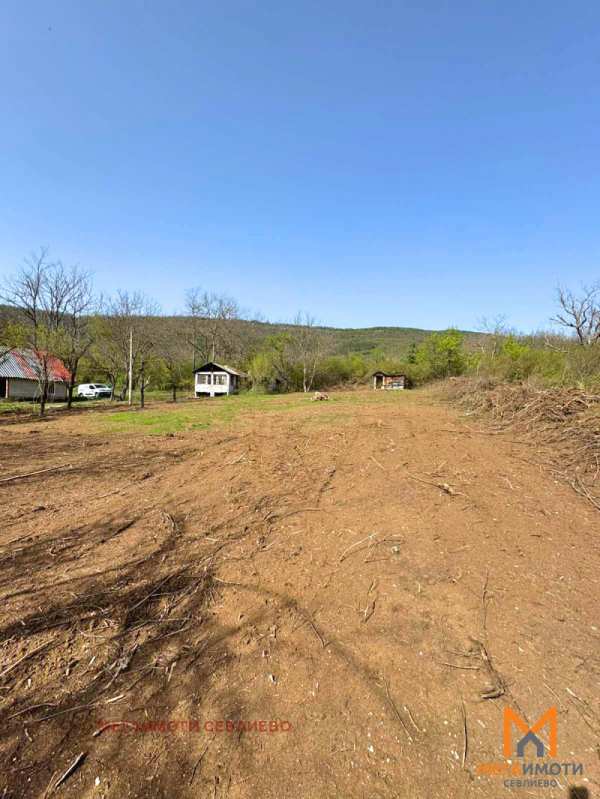 Продава парцел, гр. севлиево, област габрово