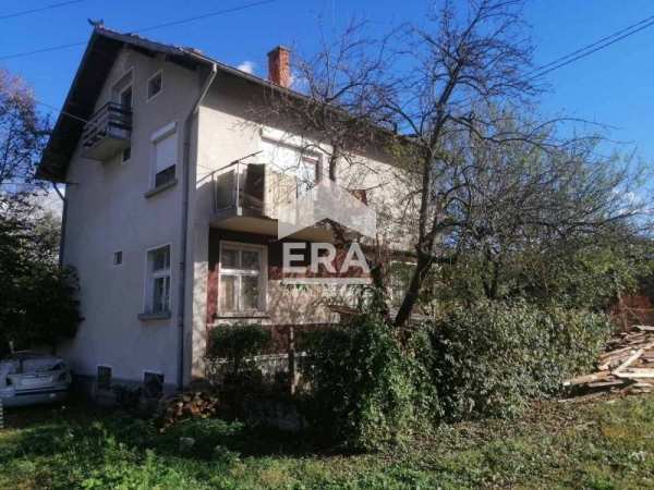 Продава етаж от къща, с. берсин, област кюстендил