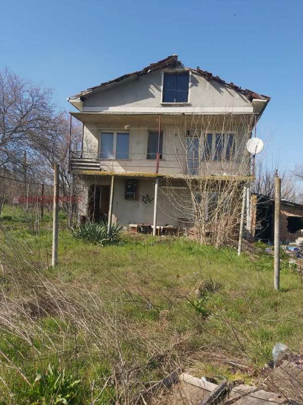 Продава къща, с. стрелец, област стара загора