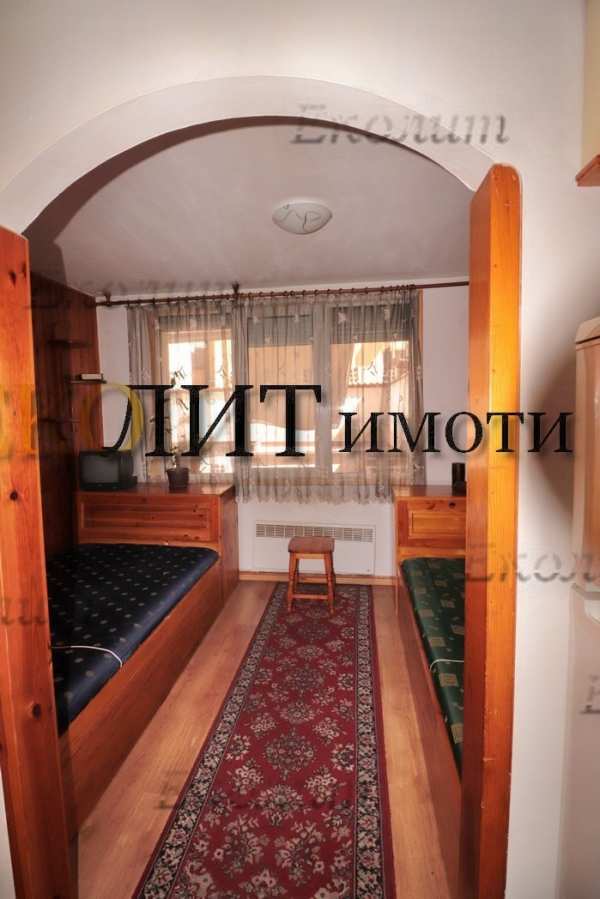 Продава ателие, таван, гр. софия, център