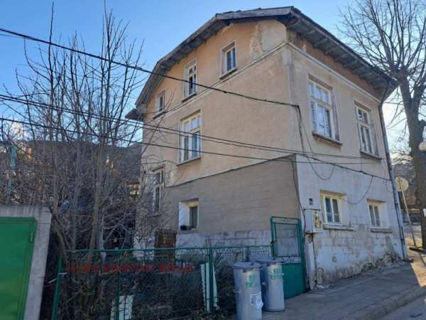 Продава къща, гр. белоградчик, област видин