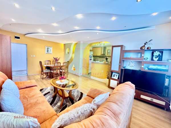 Продава 4-стаен, гр. добрич, промишлена зона - запад