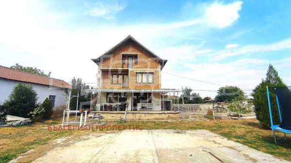 Продава къща, с. сърнево, област стара загора