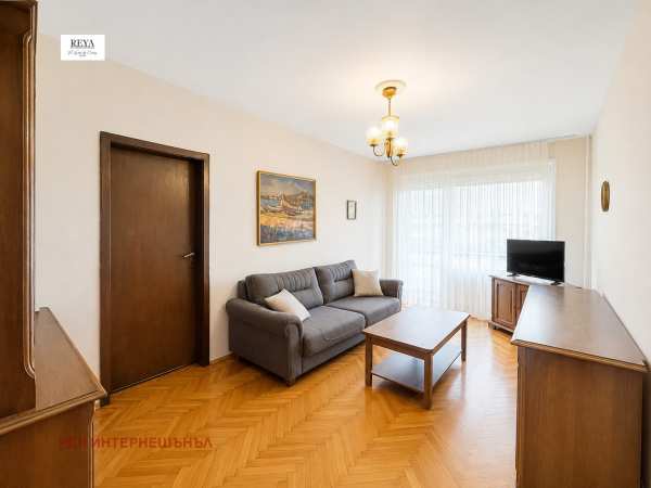 Продава 3-стаен, гр. софия, гоце делчев