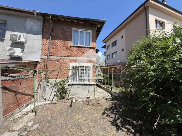 Продава къща, гр. хасково, република
