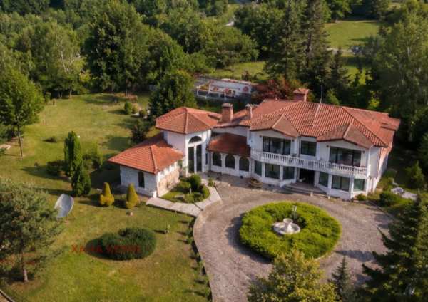 Продава къща, гр. троян, област ловеч
