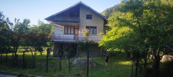 Продава  къща с. Кладница, област Перник
      170 кв.м
