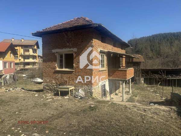 Продава къща, гр. пещера, област пазарджик
