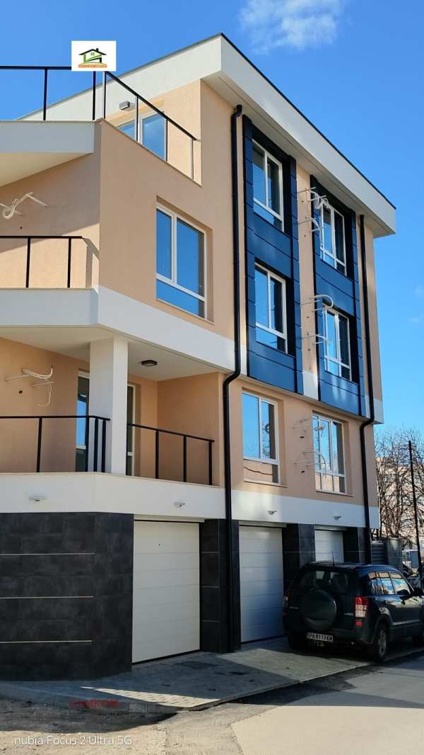 Продава 3-стаен, гр. пазарджик, устрем
