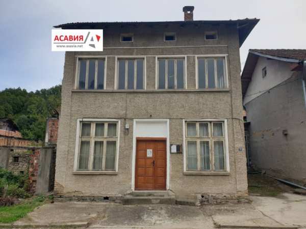 Продава къща, с. орешак, област ловеч