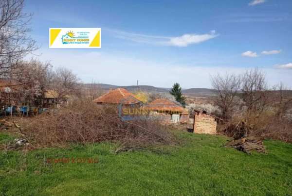 Продава къща, с. джулюница, област велико търново